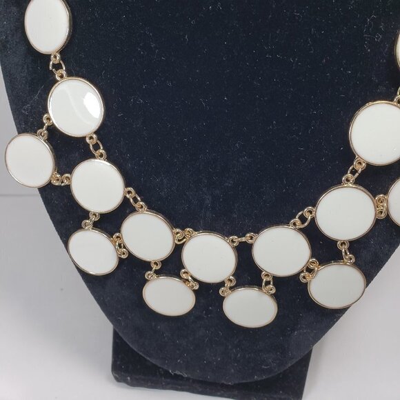 Stylish Gold-tone White Flat Round Discs Necklace & Matching Earrings Set Womens - Picture 7 of 8